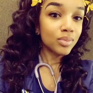 Meet your Posher, Amber